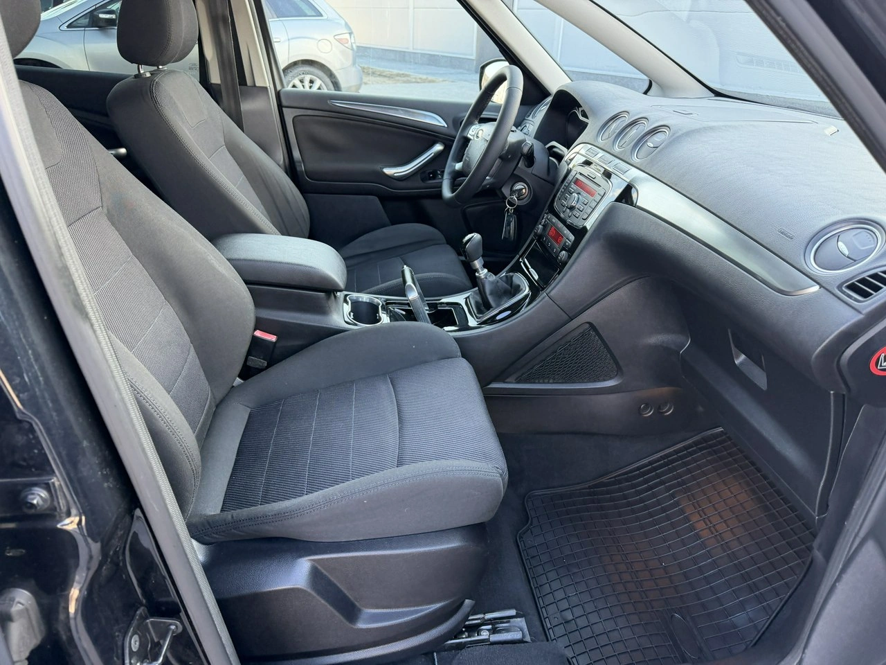 Ford S-Max - Zdjęcie 30