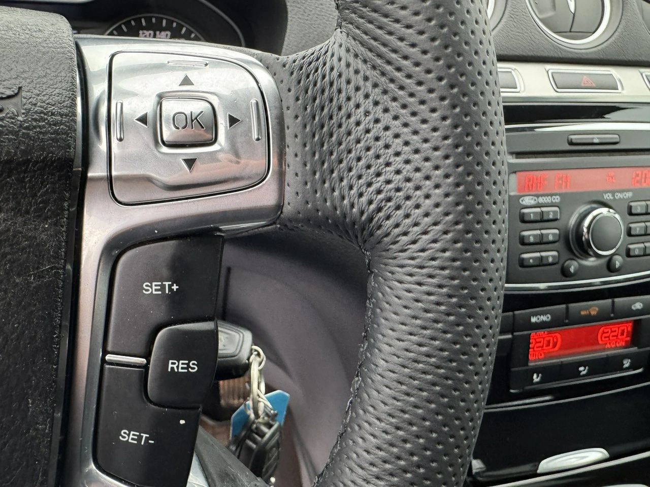 Ford S-Max - Zdjęcie 23