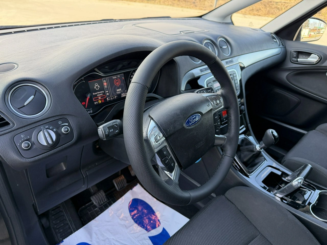 Ford S-Max - Zdjęcie 18