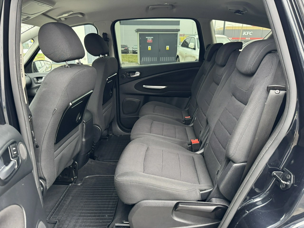 Ford S-Max - Zdjęcie 28