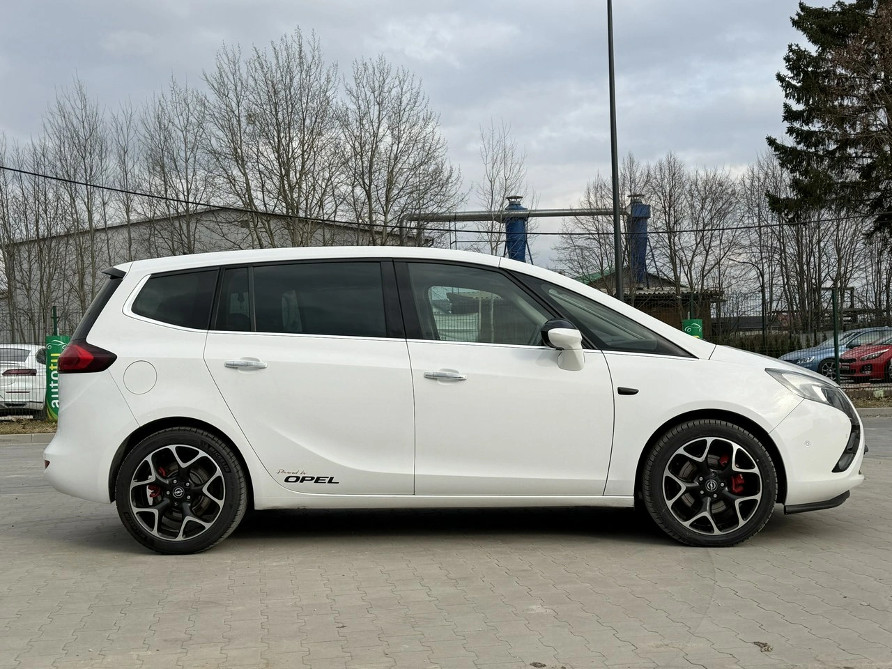 Opel Zafira - Zdjęcie 11