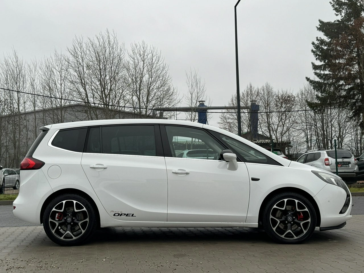 Opel Zafira - Zdjęcie 12