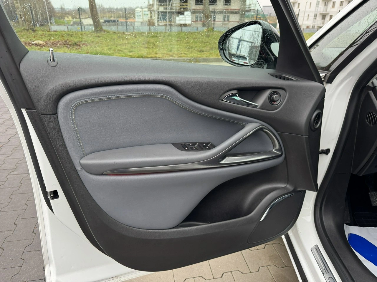 Opel Zafira - Zdjęcie 15