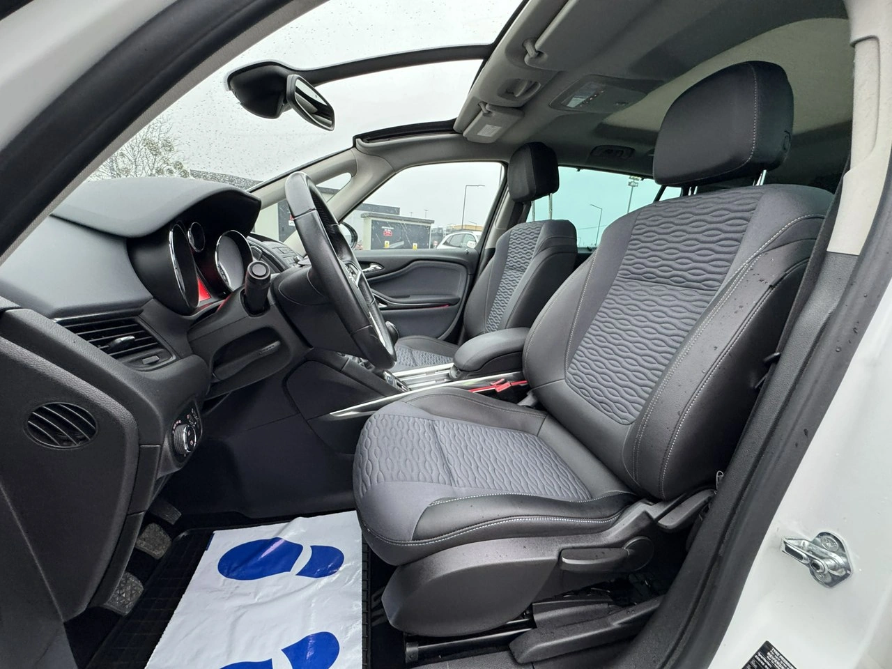 Opel Zafira - Zdjęcie 16