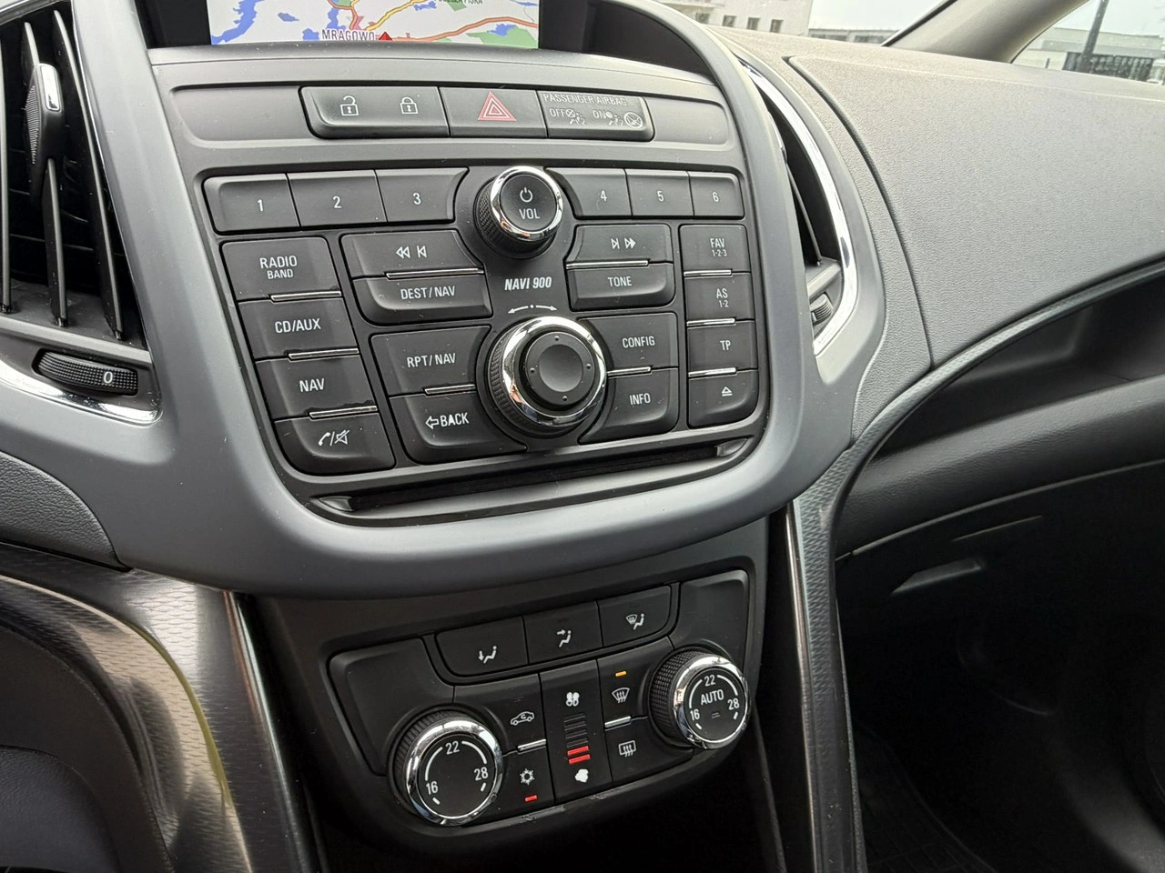 Opel Zafira - Zdjęcie 23