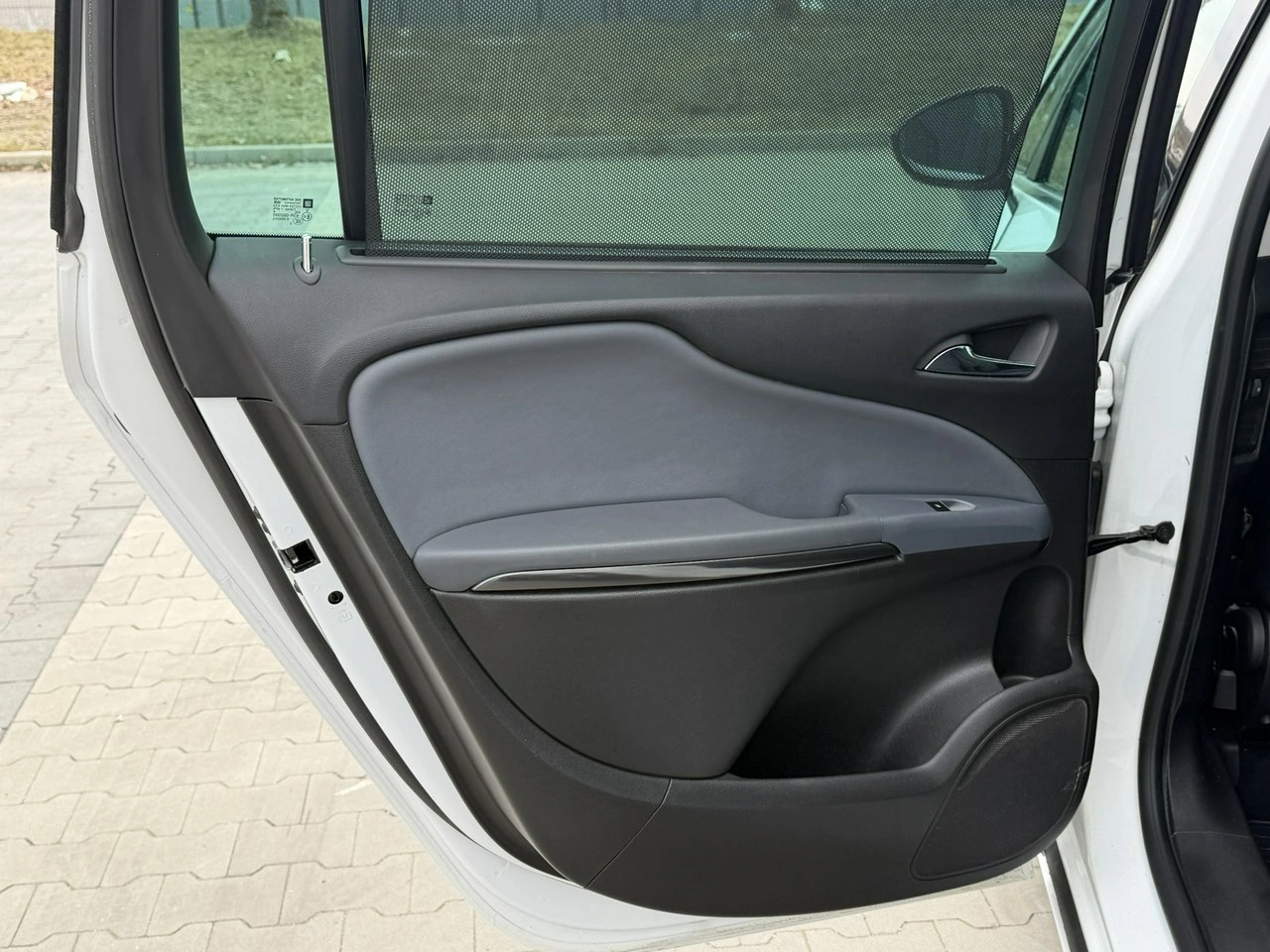 Opel Zafira - Zdjęcie 26