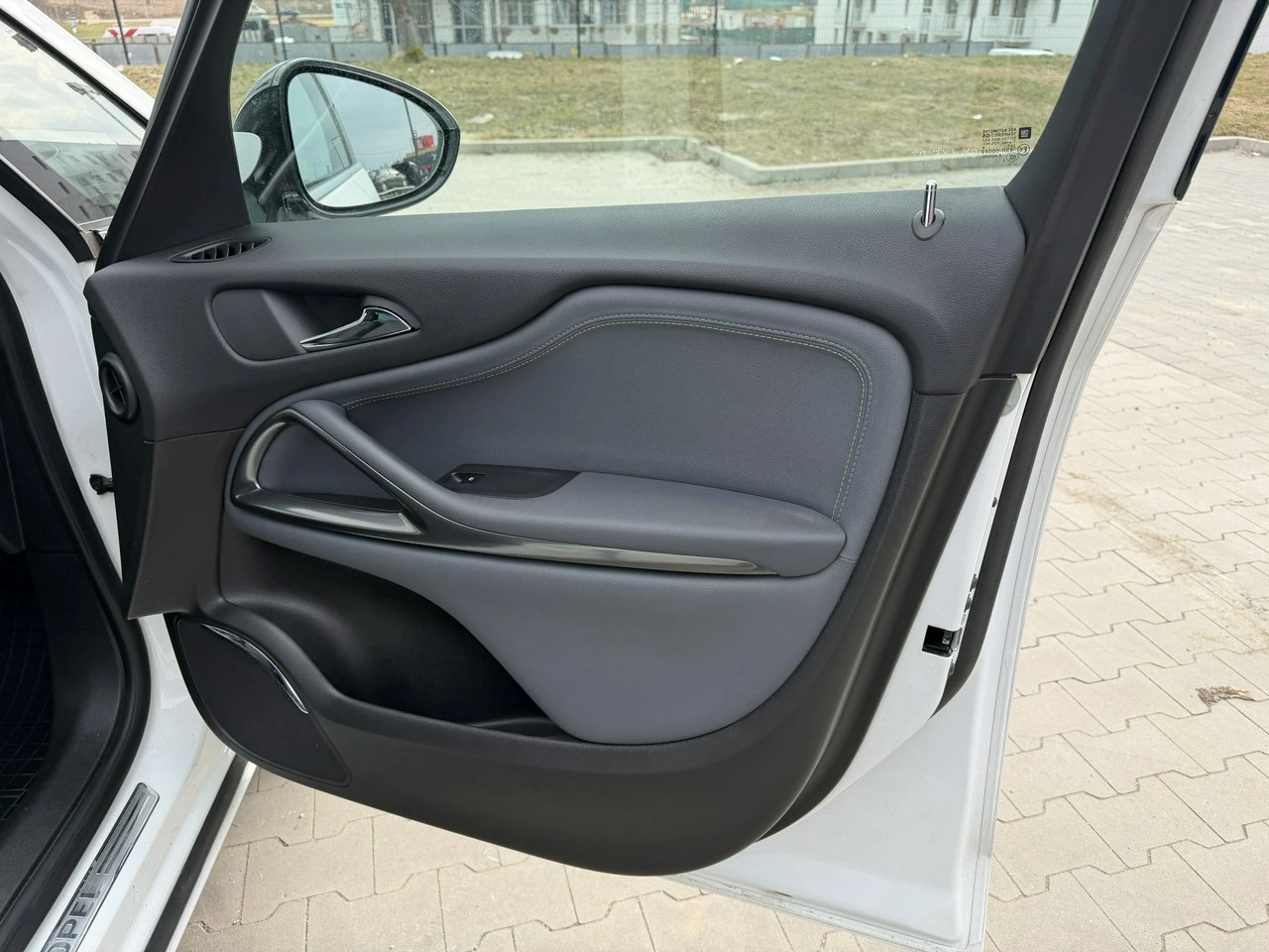 Opel Zafira - Zdjęcie 29