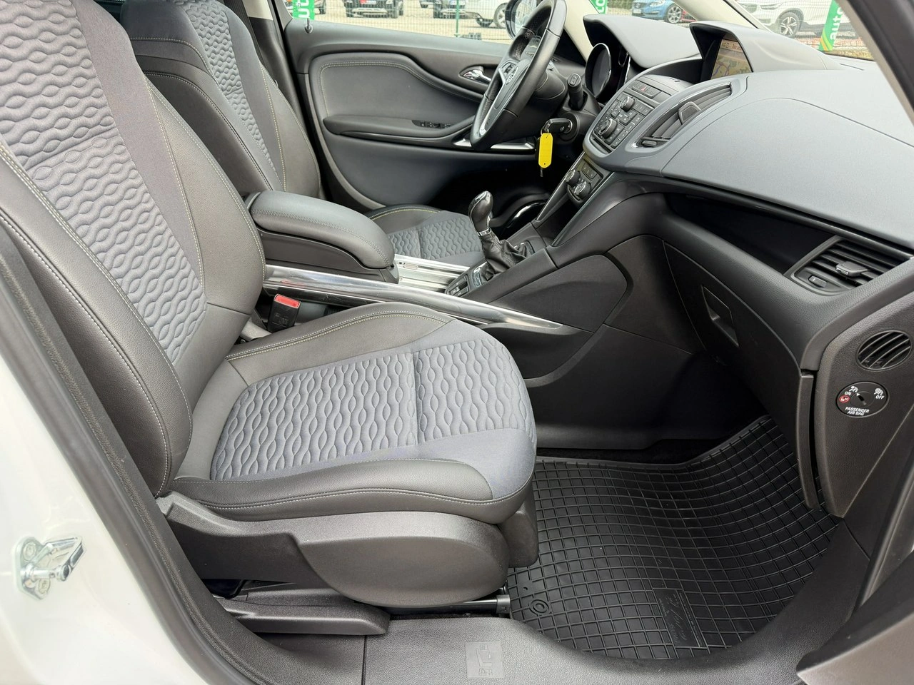 Opel Zafira - Zdjęcie 31