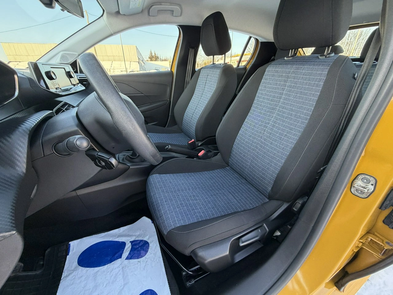 Peugeot 208 - Zdjęcie 18