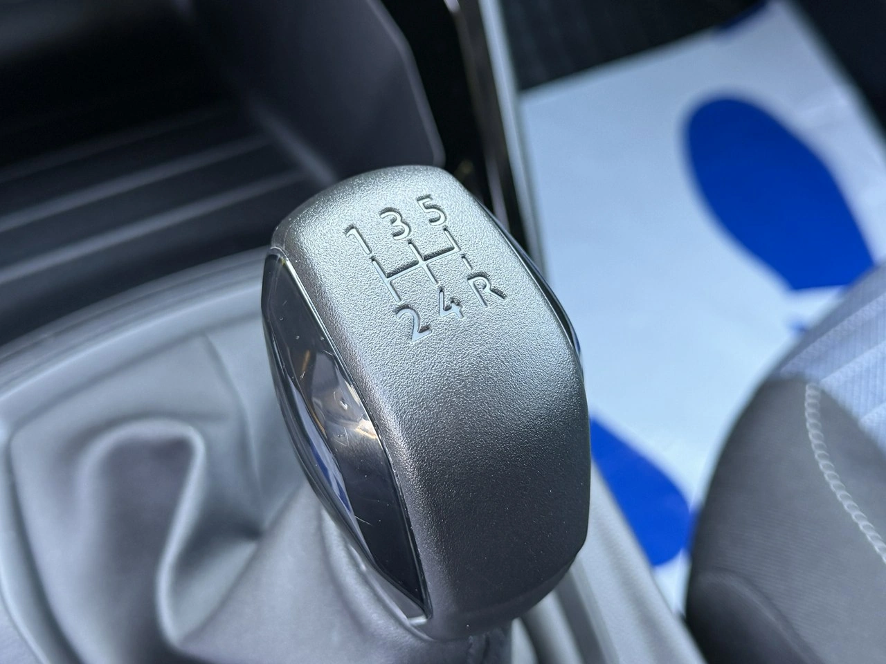 Peugeot 208 - Zdjęcie 23