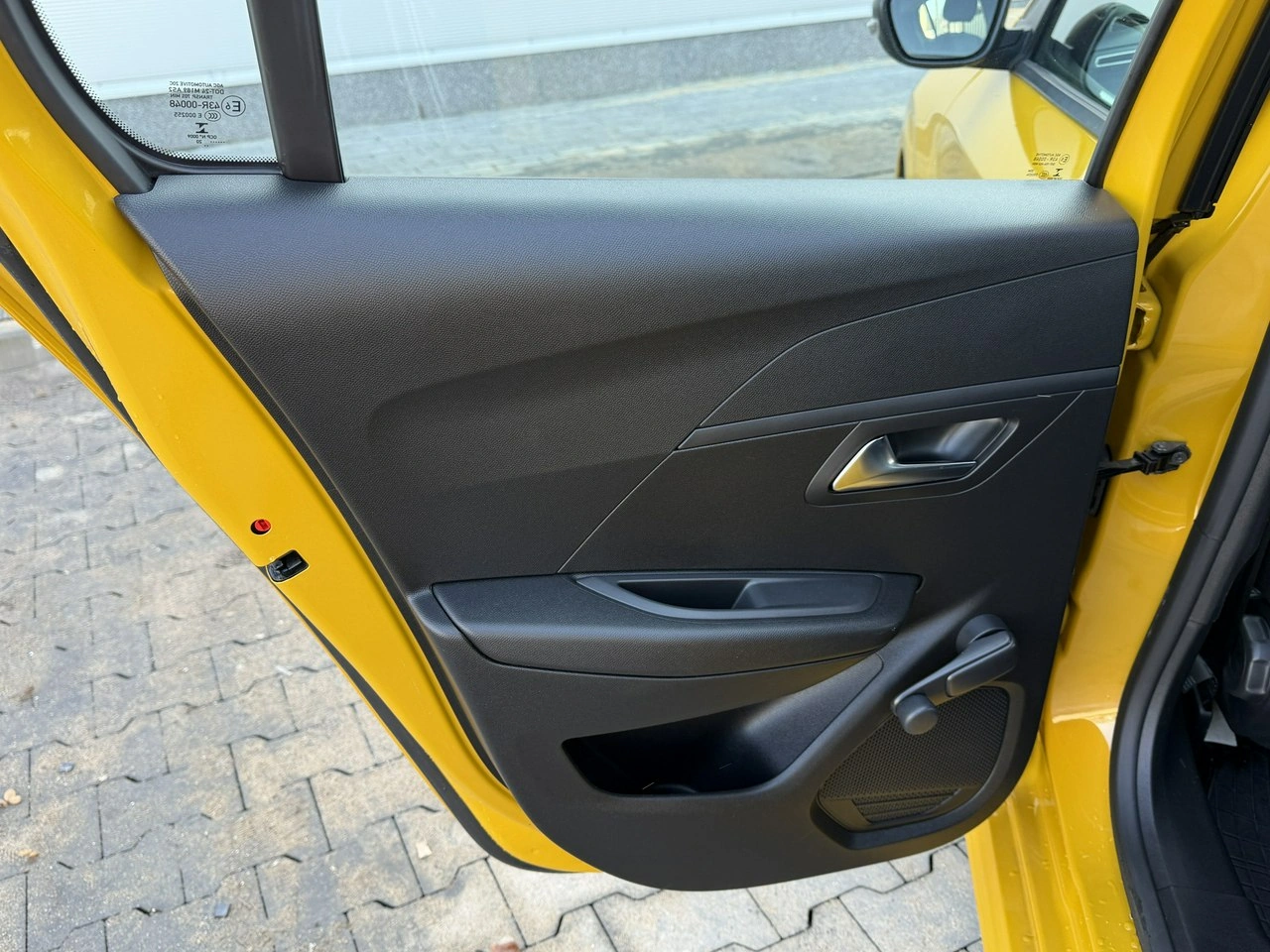 Peugeot 208 - Zdjęcie 26