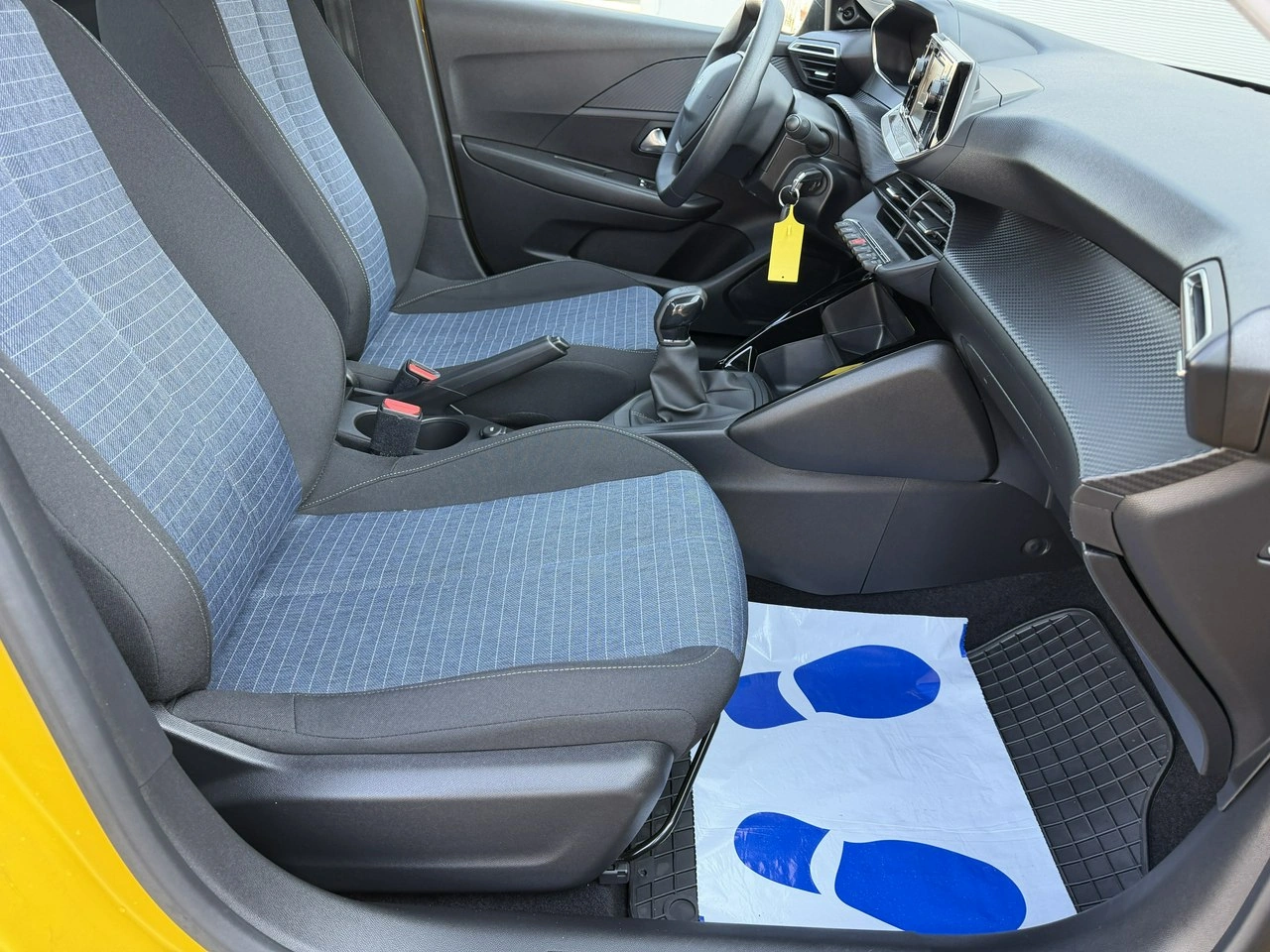 Peugeot 208 - Zdjęcie 30