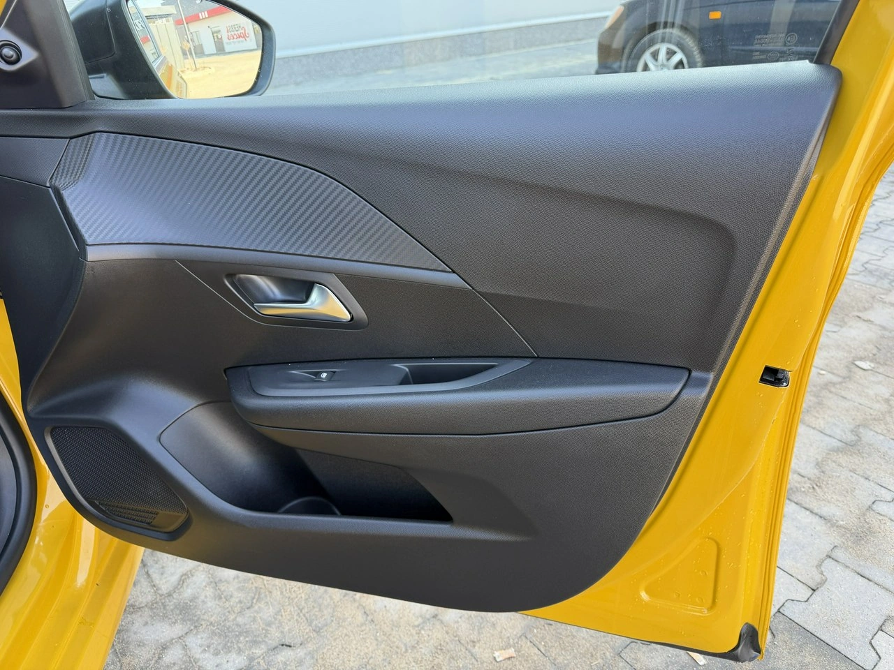 Peugeot 208 - Zdjęcie 29