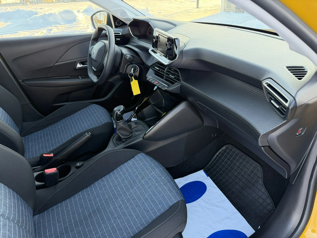 Peugeot 208 - Zdjęcie 35