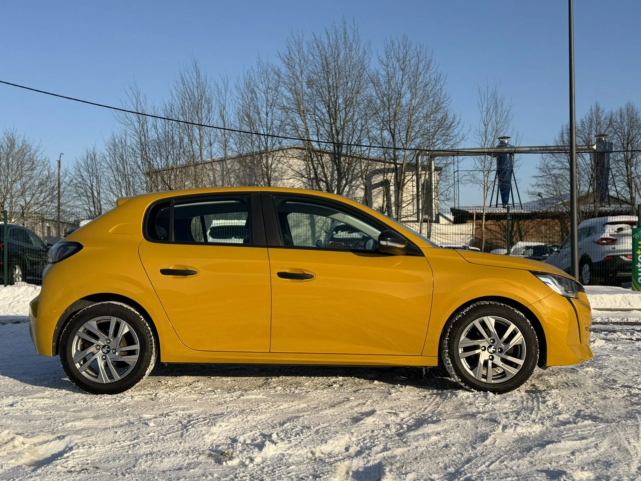 Peugeot 208 - Zdjęcie 12