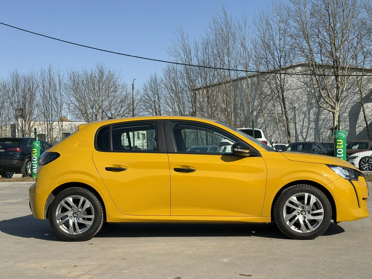 Peugeot 208 - Zdjęcie 11