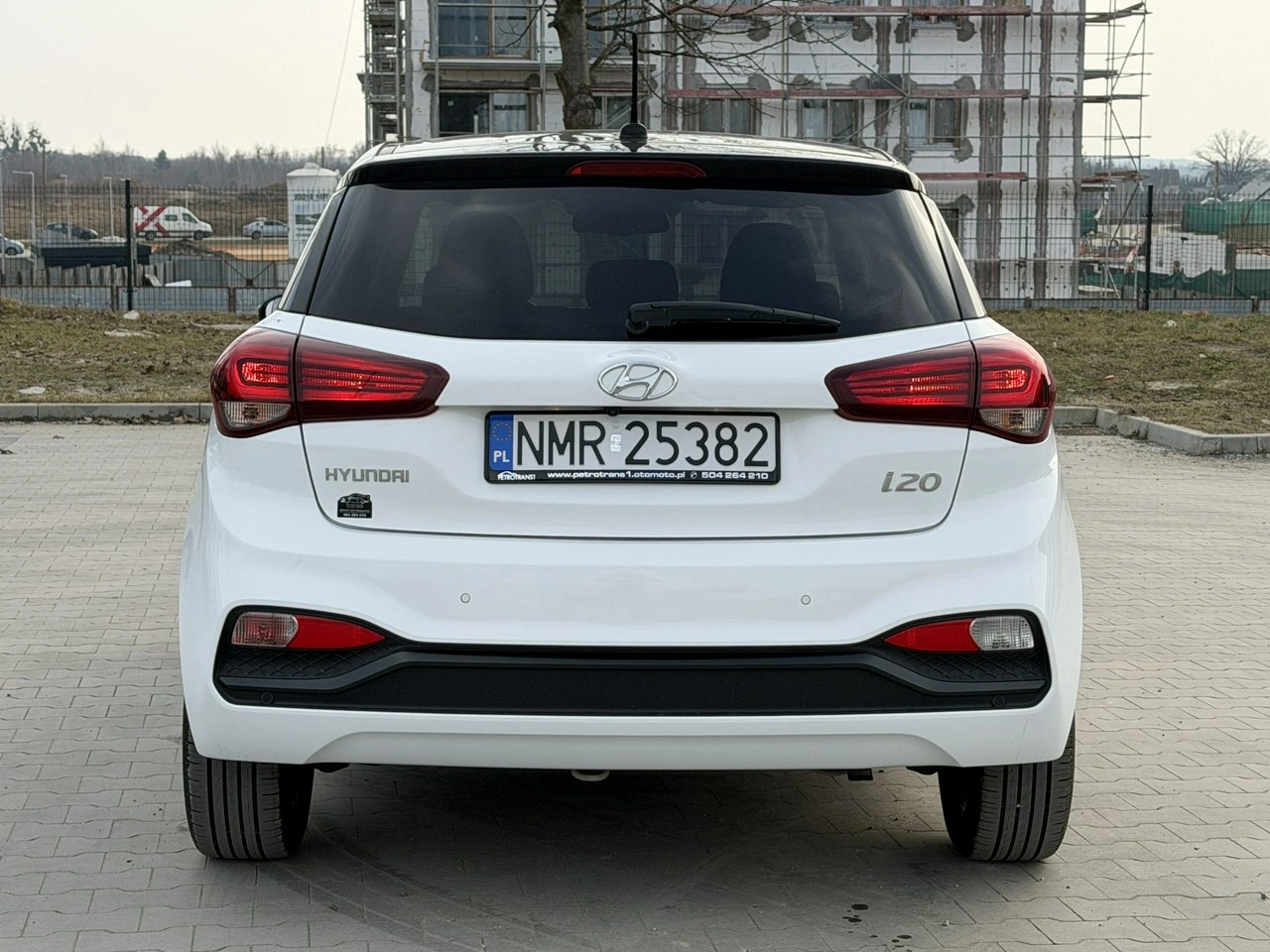 Hyundai i20 - Zdjęcie 9
