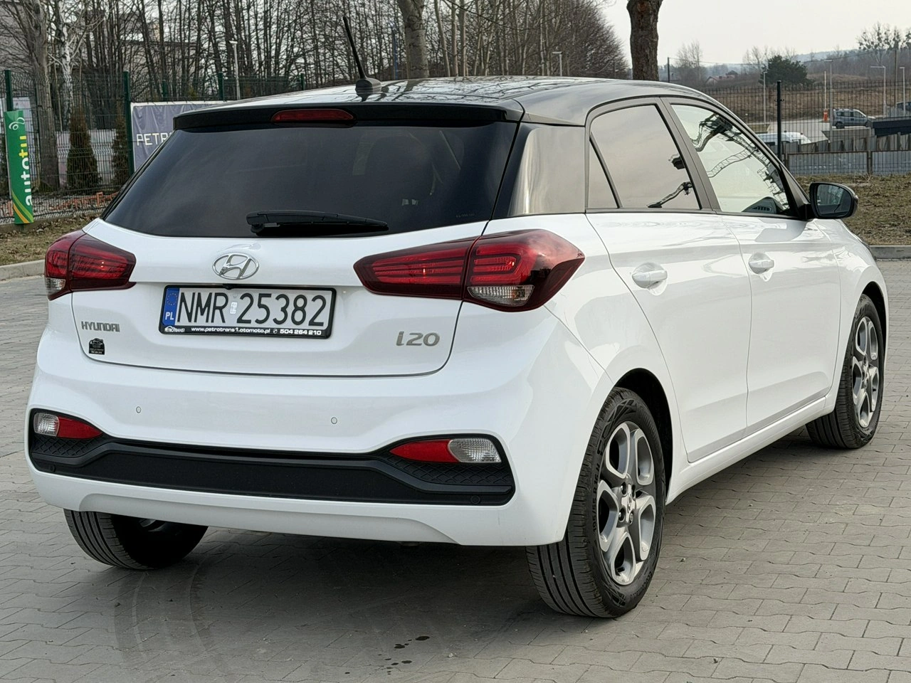 Hyundai i20 - Zdjęcie 11