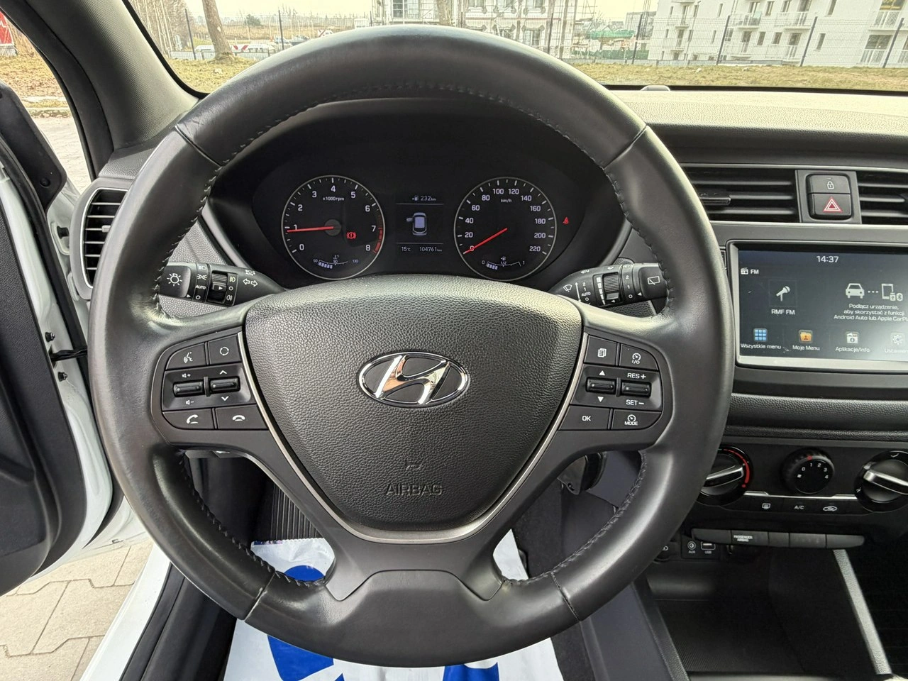 Hyundai i20 - Zdjęcie 22