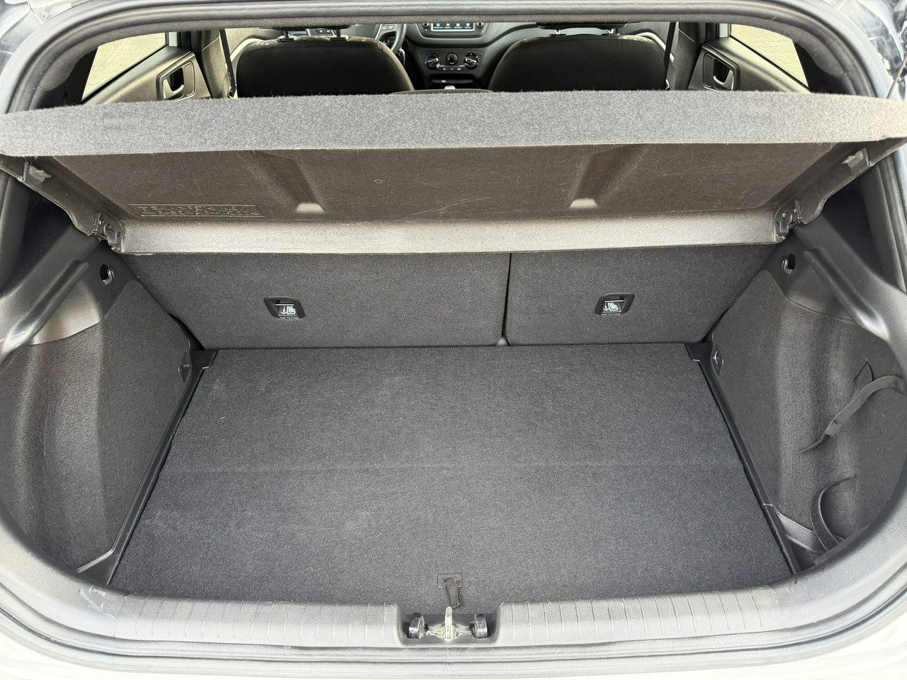 Hyundai i20 - Zdjęcie 40