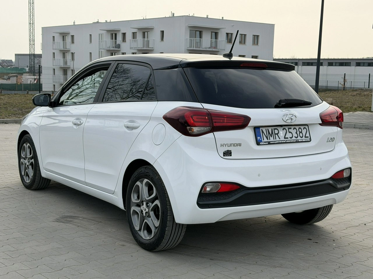 Hyundai i20 - Zdjęcie 8