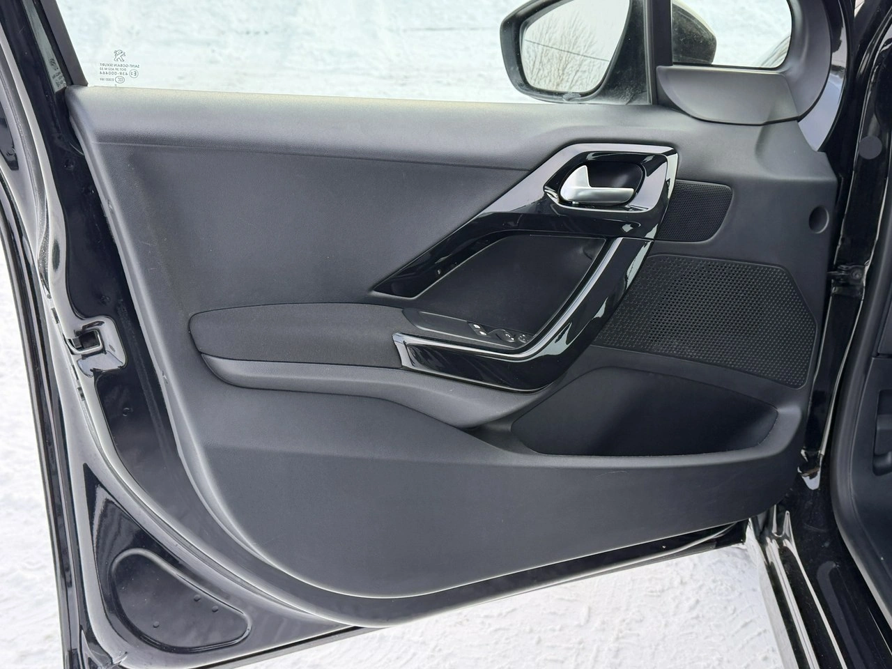 Peugeot 208 - Zdjęcie 15