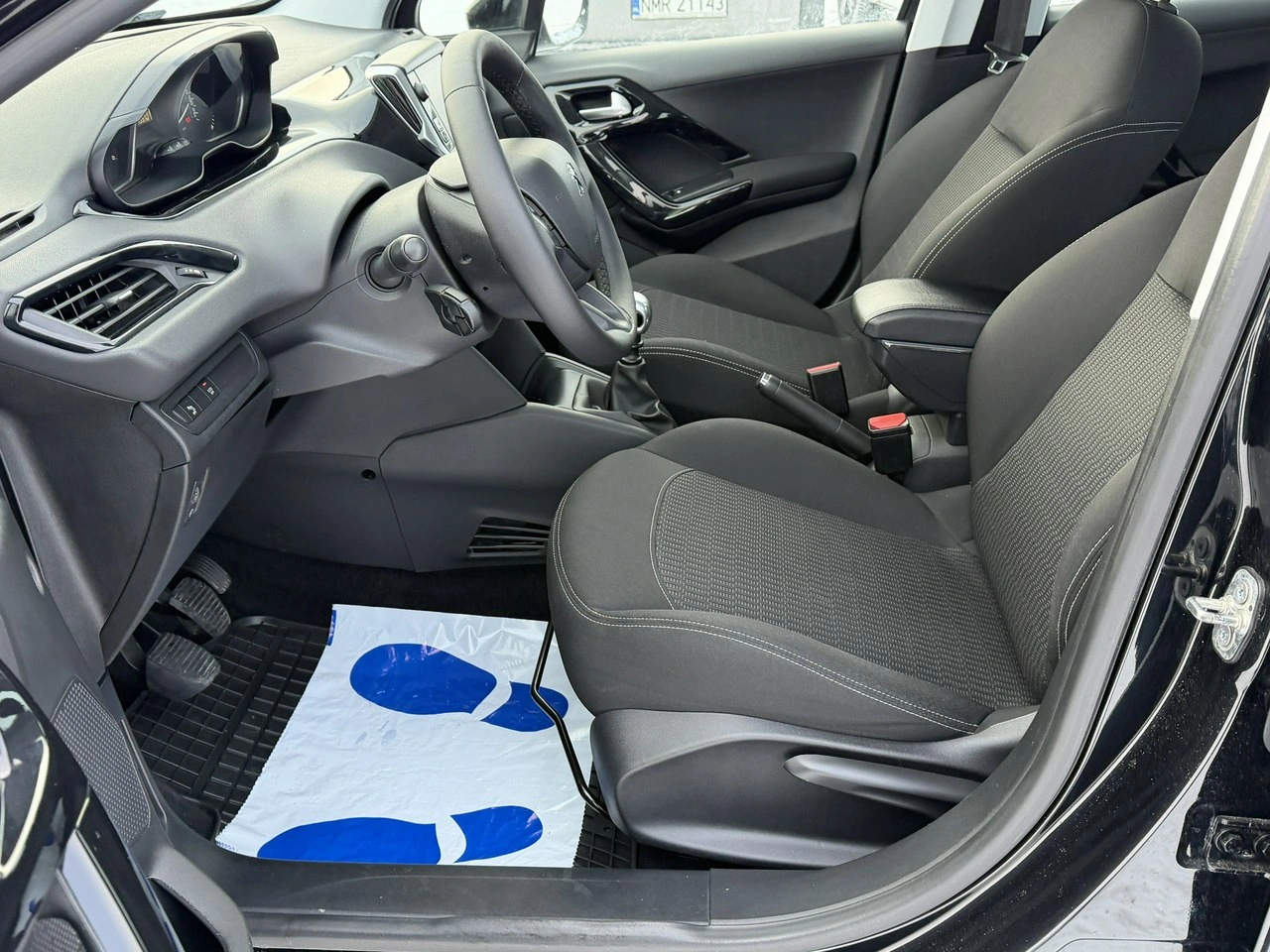 Peugeot 208 - Zdjęcie 16