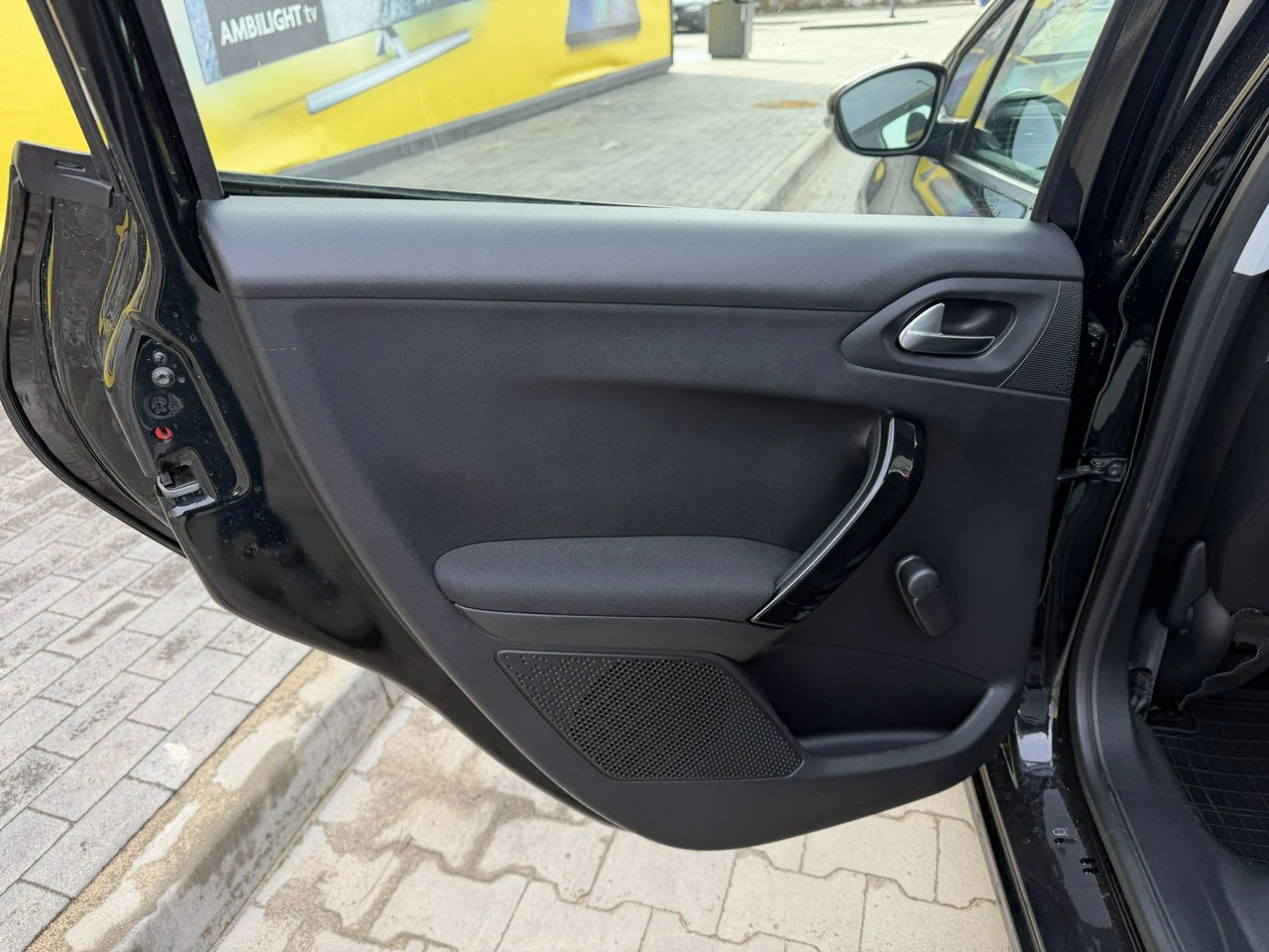 Peugeot 208 - Zdjęcie 27