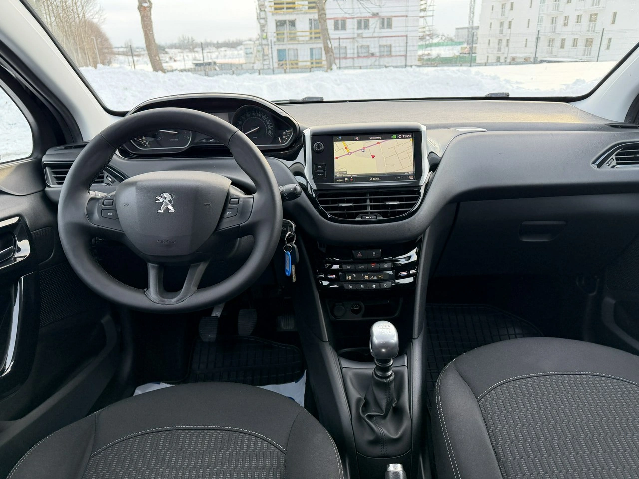 Peugeot 208 - Zdjęcie 19