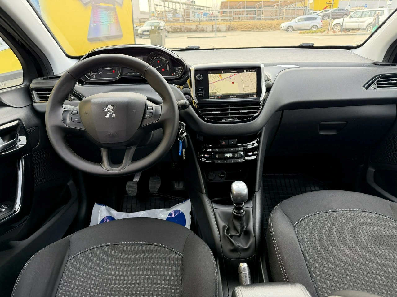Peugeot 208 - Zdjęcie 19
