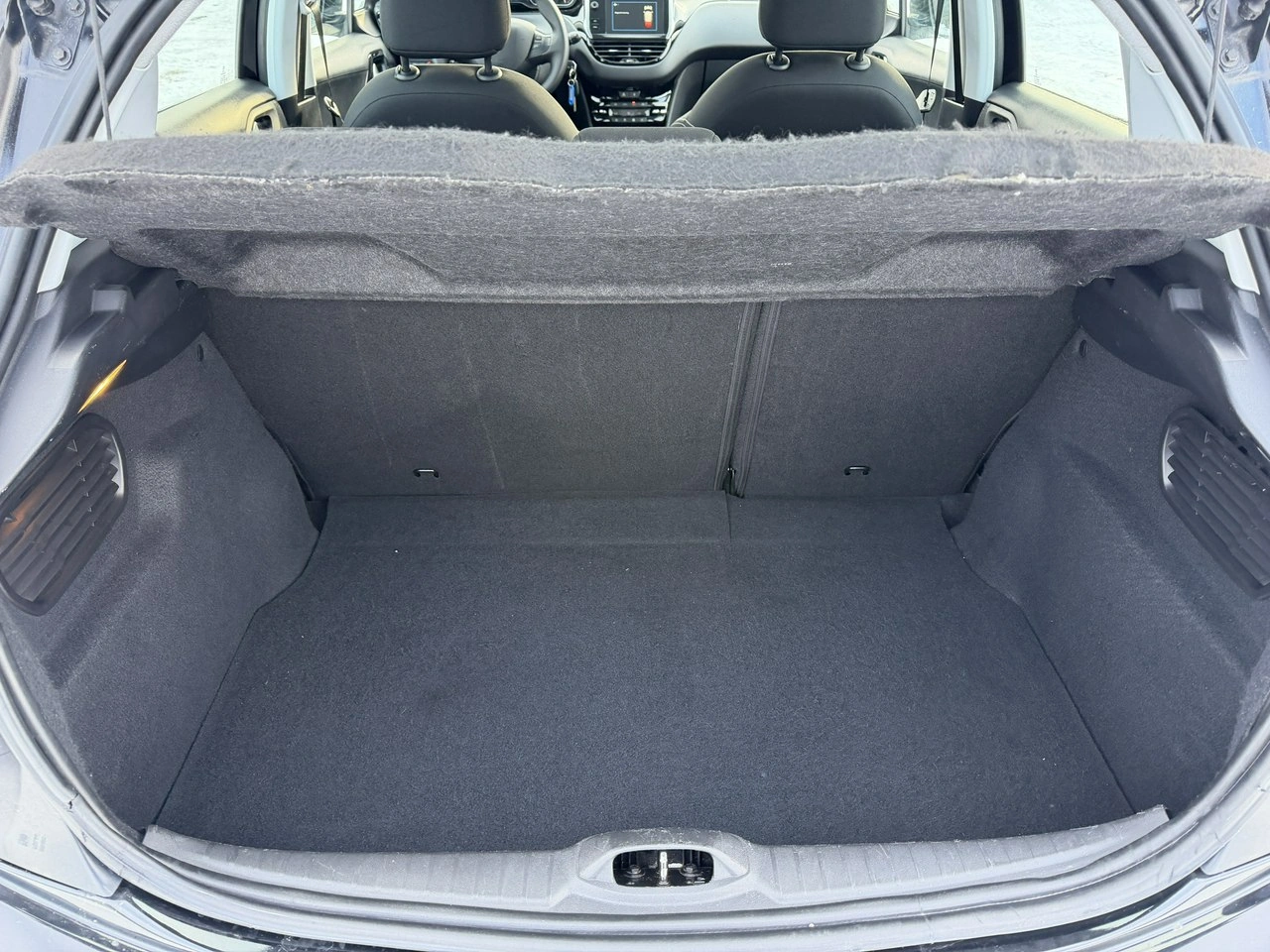 Peugeot 208 - Zdjęcie 34