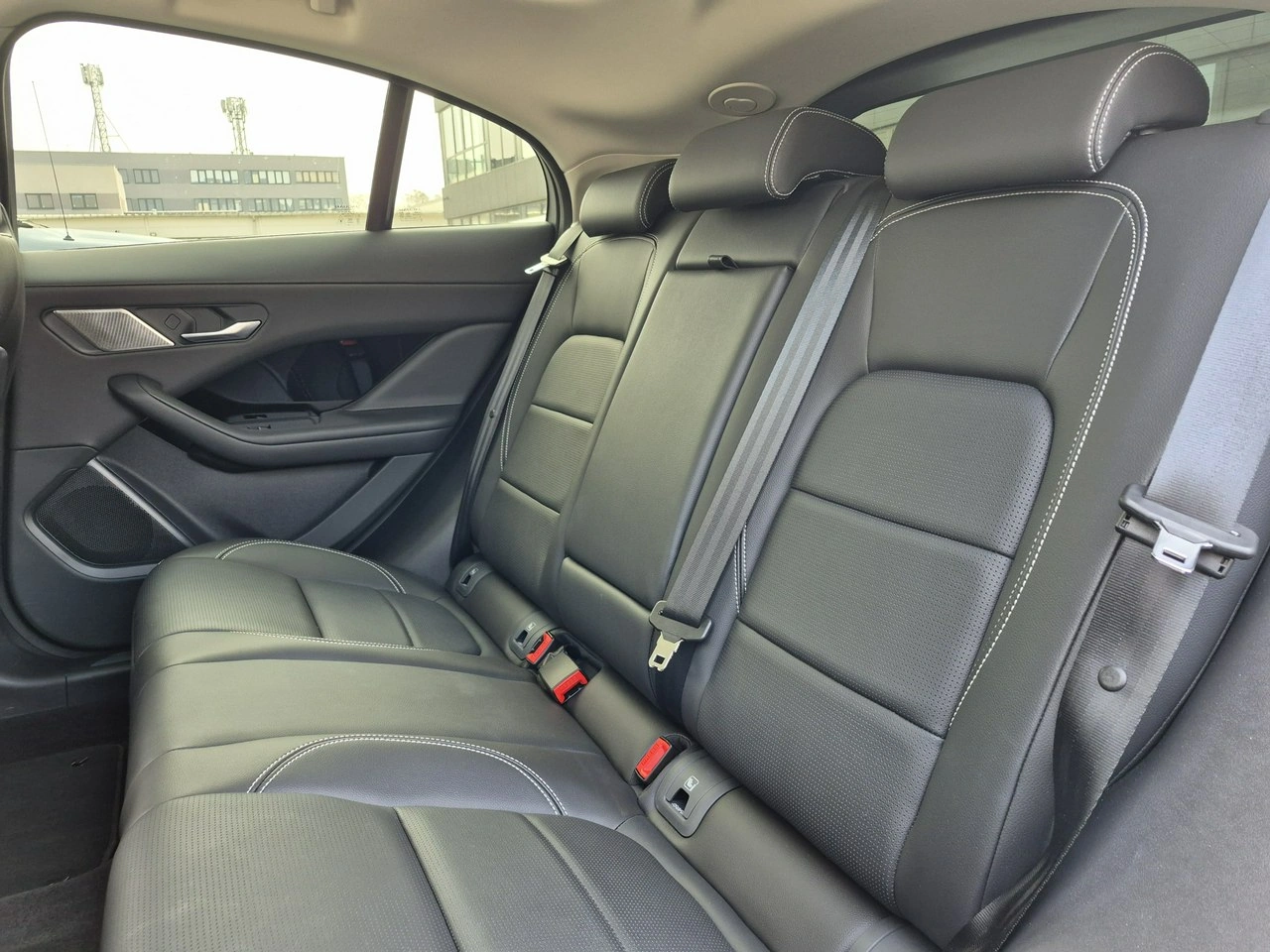 Jaguar I-Pace - Zdjęcie 22