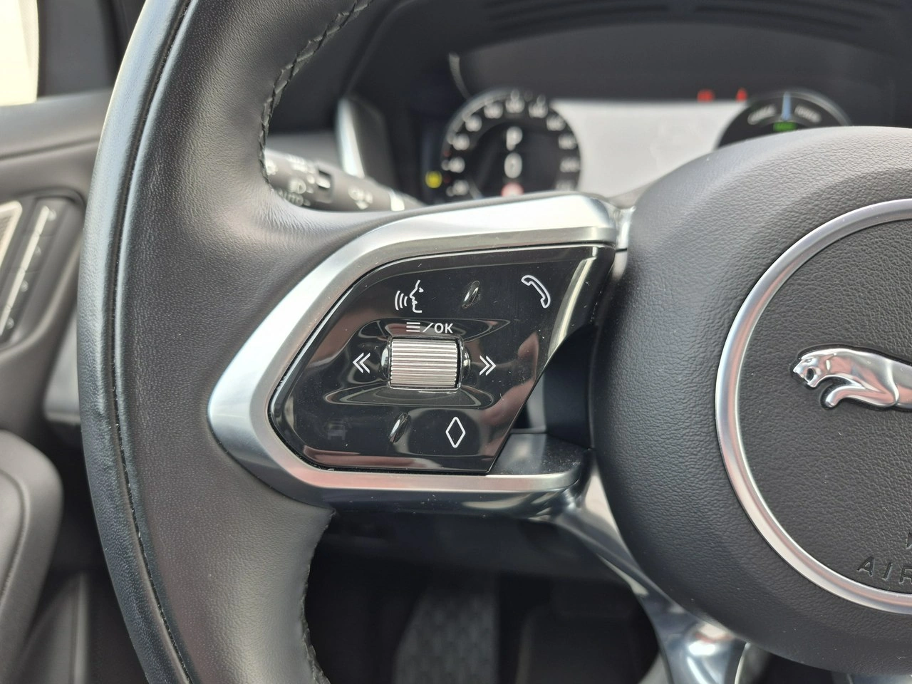 Jaguar I-Pace - Zdjęcie 30