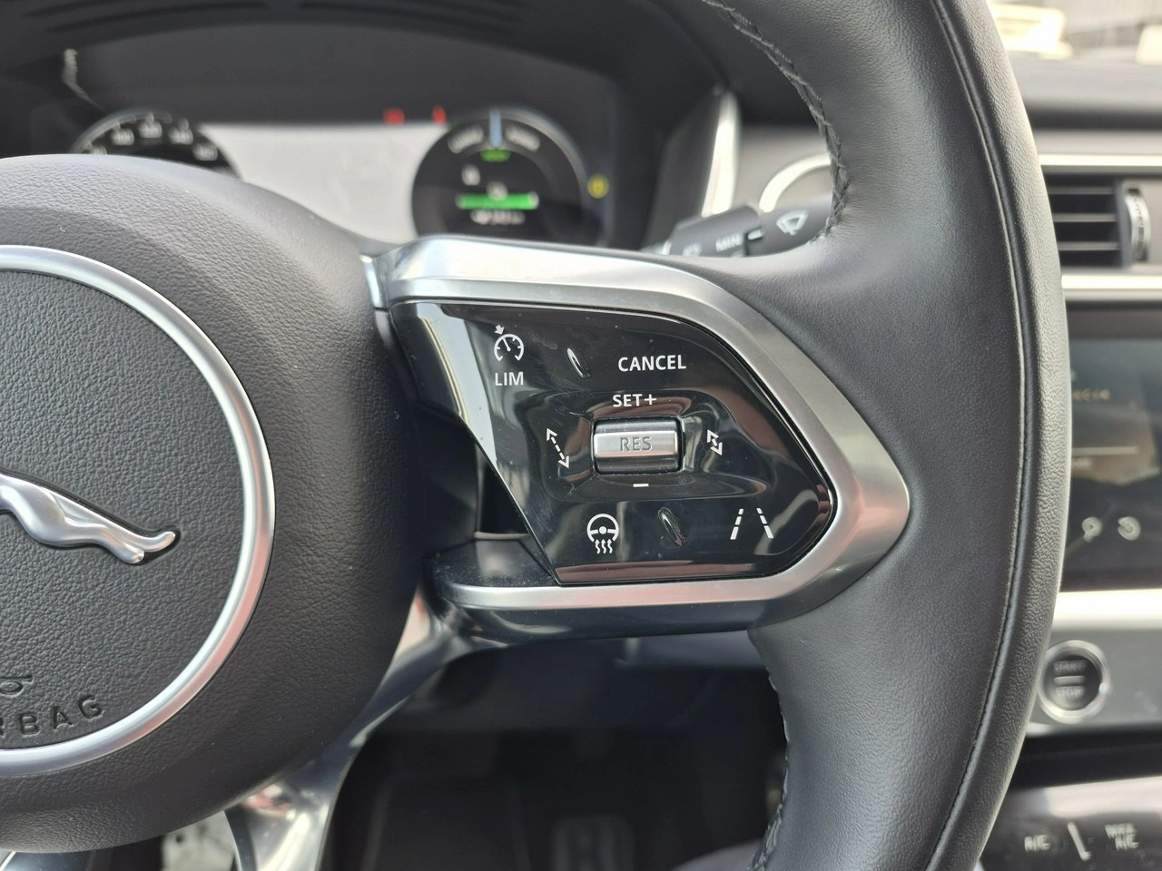 Jaguar I-Pace - Zdjęcie 31