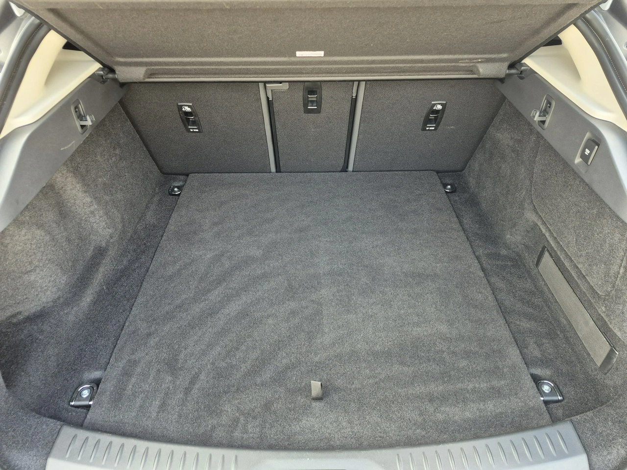 Jaguar I-Pace - Zdjęcie 44