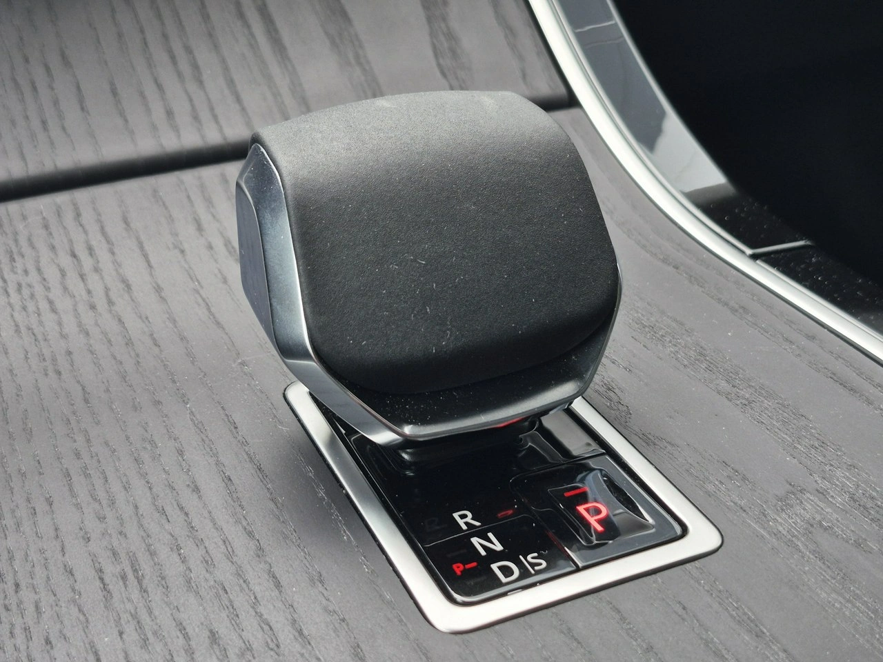 Land Rover Range Rover Evoque - Zdjęcie 32