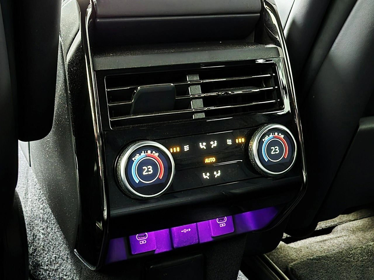 Land Rover Range Rover Sport - Zdjęcie 25
