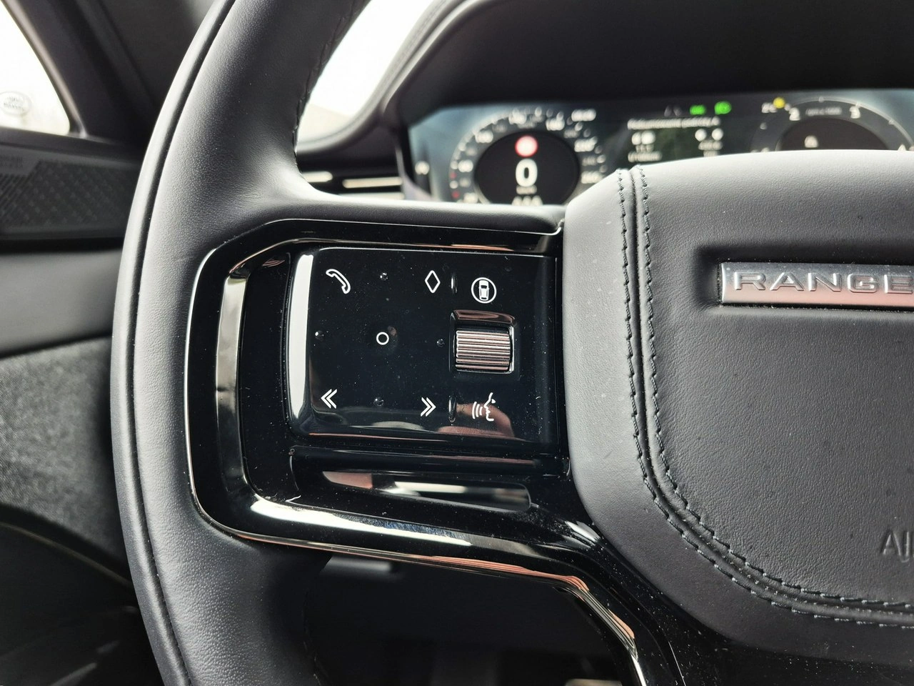 Land Rover Range Rover Sport - Zdjęcie 29