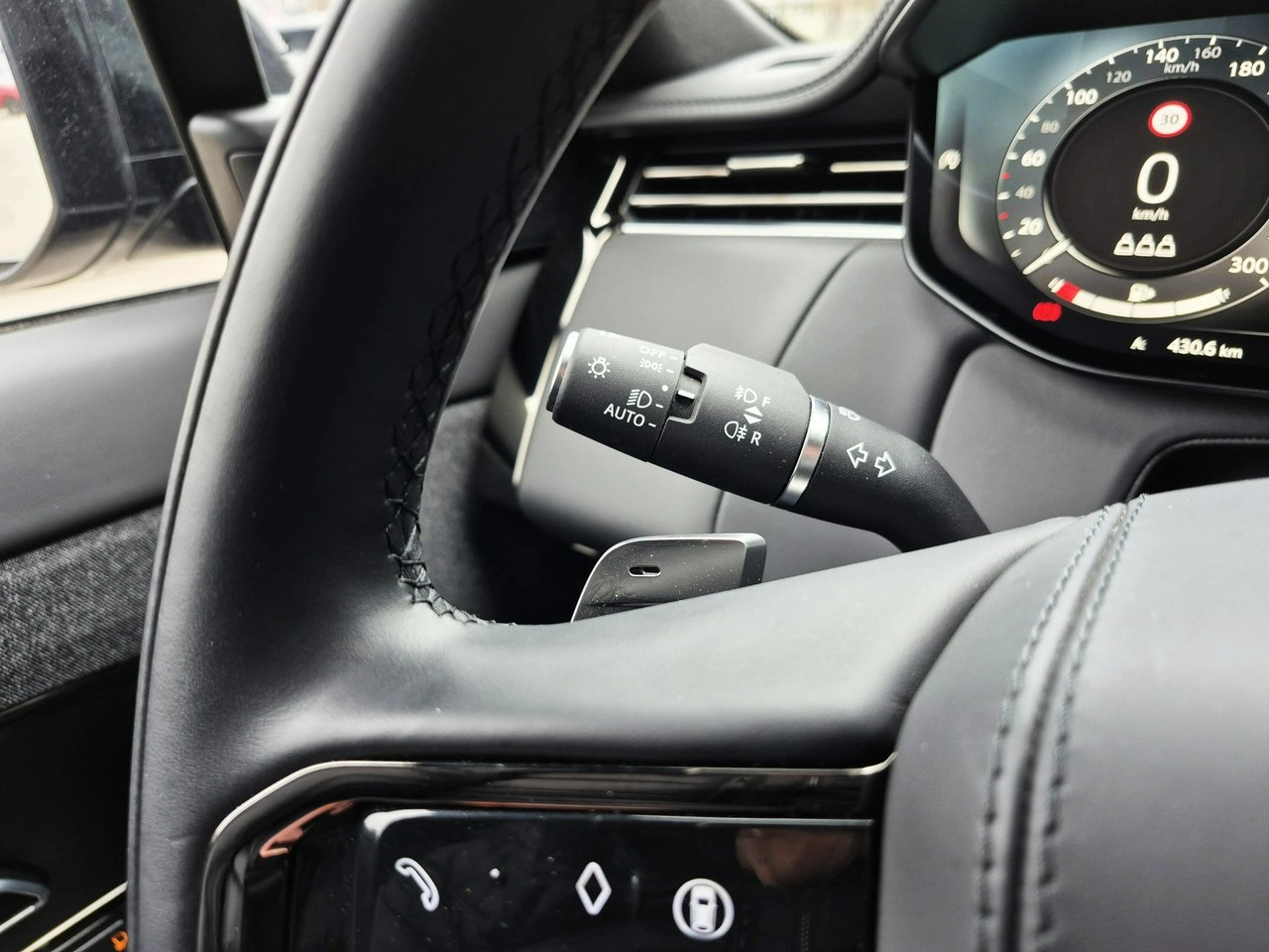 Land Rover Range Rover Sport - Zdjęcie 31