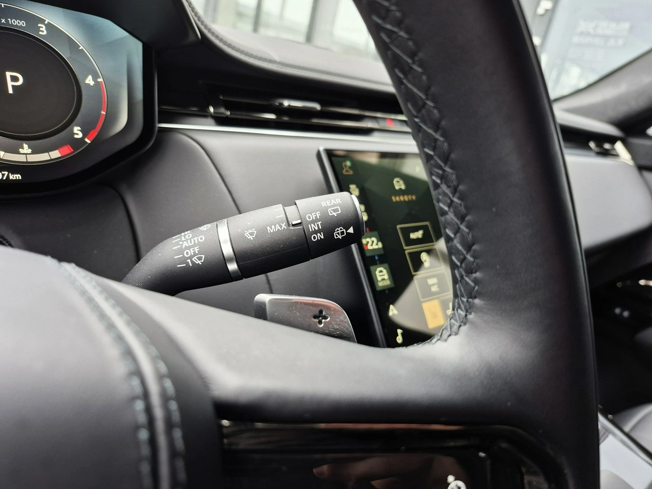 Land Rover Range Rover Sport - Zdjęcie 32