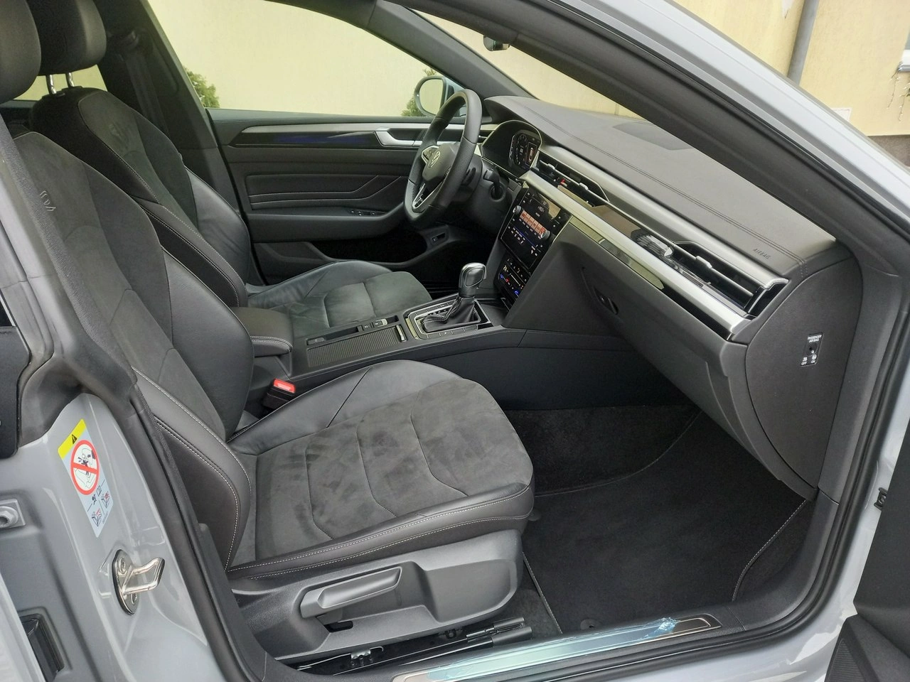 Volkswagen Arteon - Zdjęcie 21