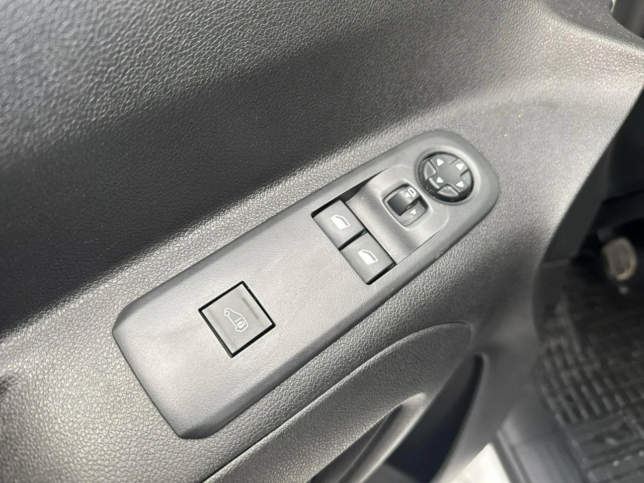 Opel Combo - Zdjęcie 12