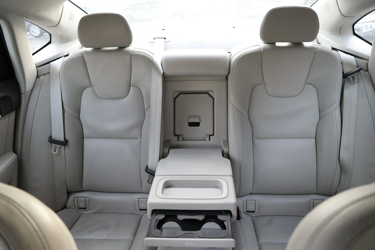 Volvo S90 - Zdjęcie 26