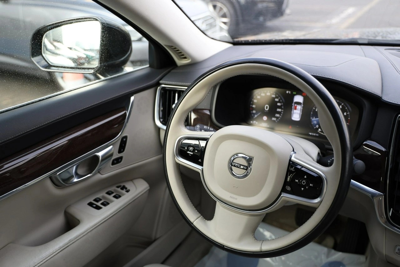 Volvo S90 - Zdjęcie 34