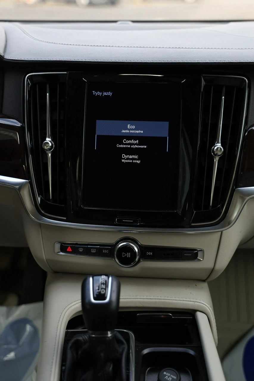 Volvo S90 - Zdjęcie 36