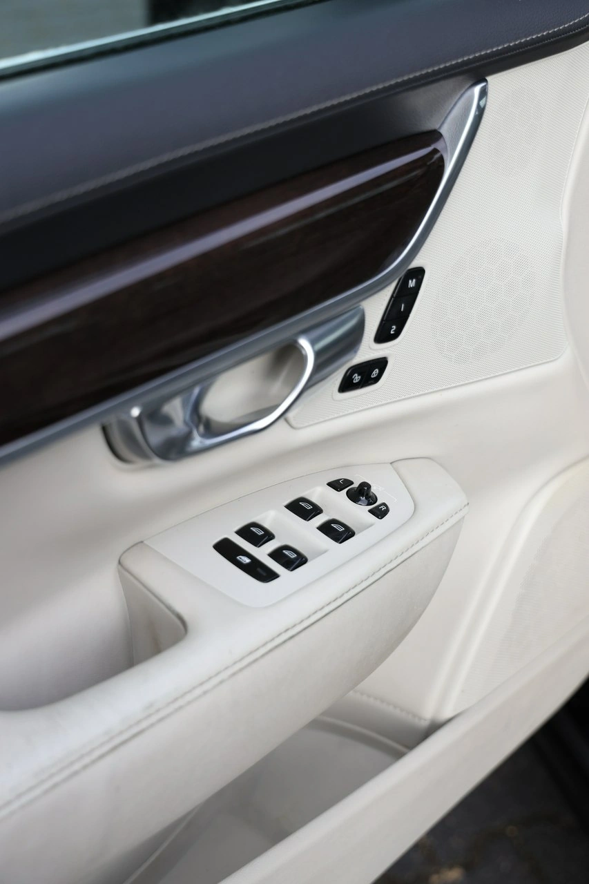 Volvo S90 - Zdjęcie 8