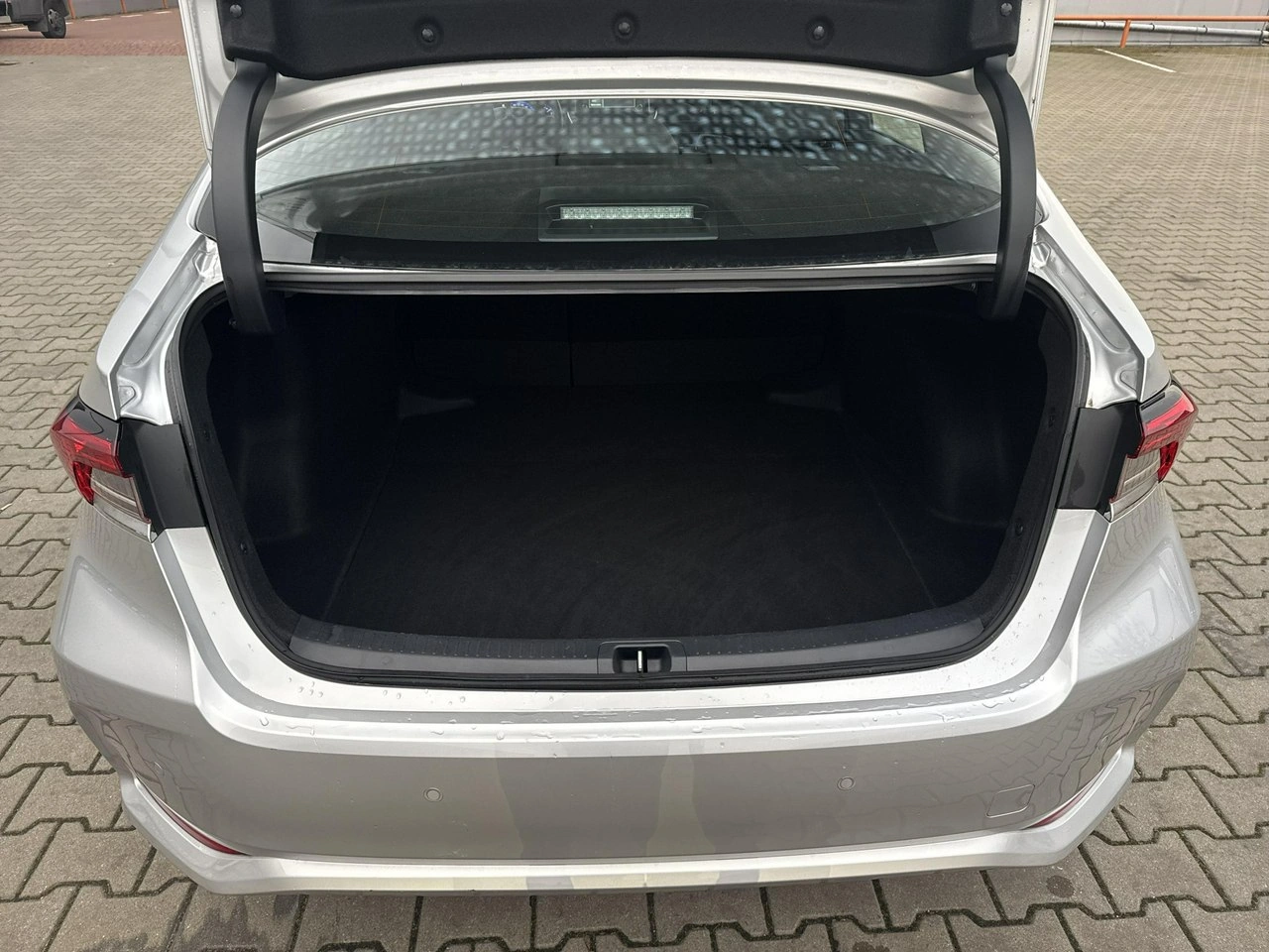 Toyota Corolla - Zdjęcie 15