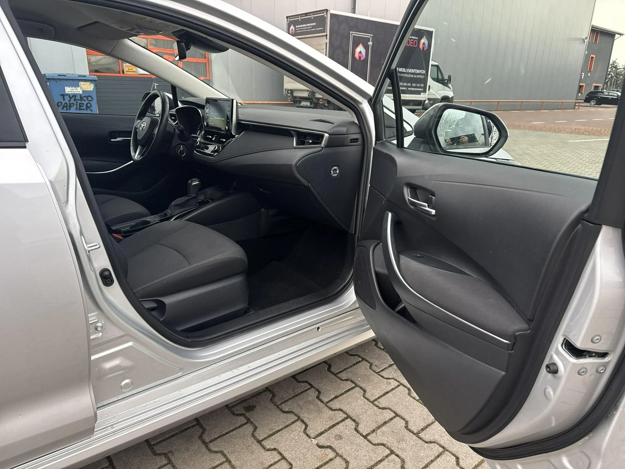 Toyota Corolla - Zdjęcie 18