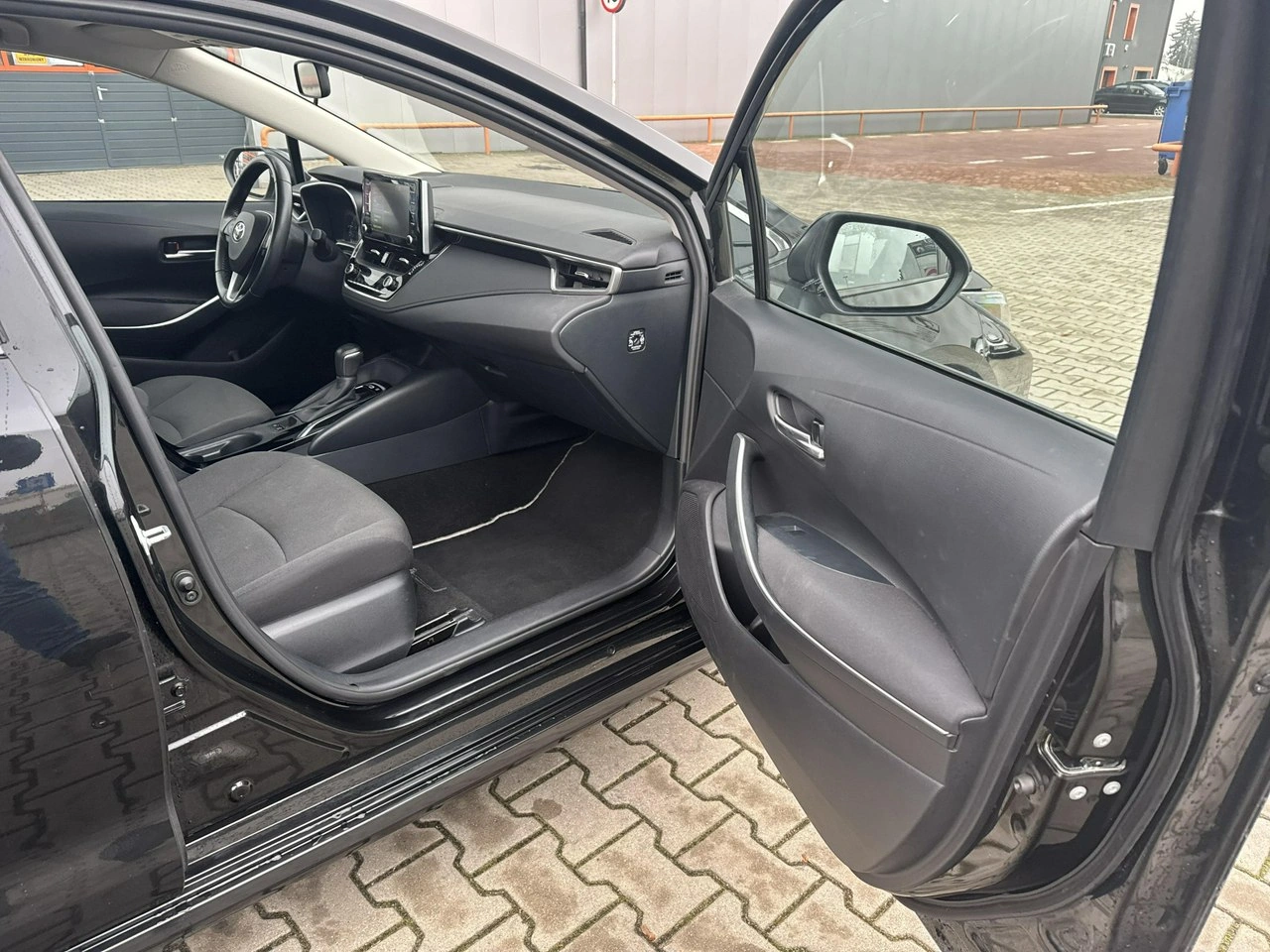 Toyota Corolla - Zdjęcie 18