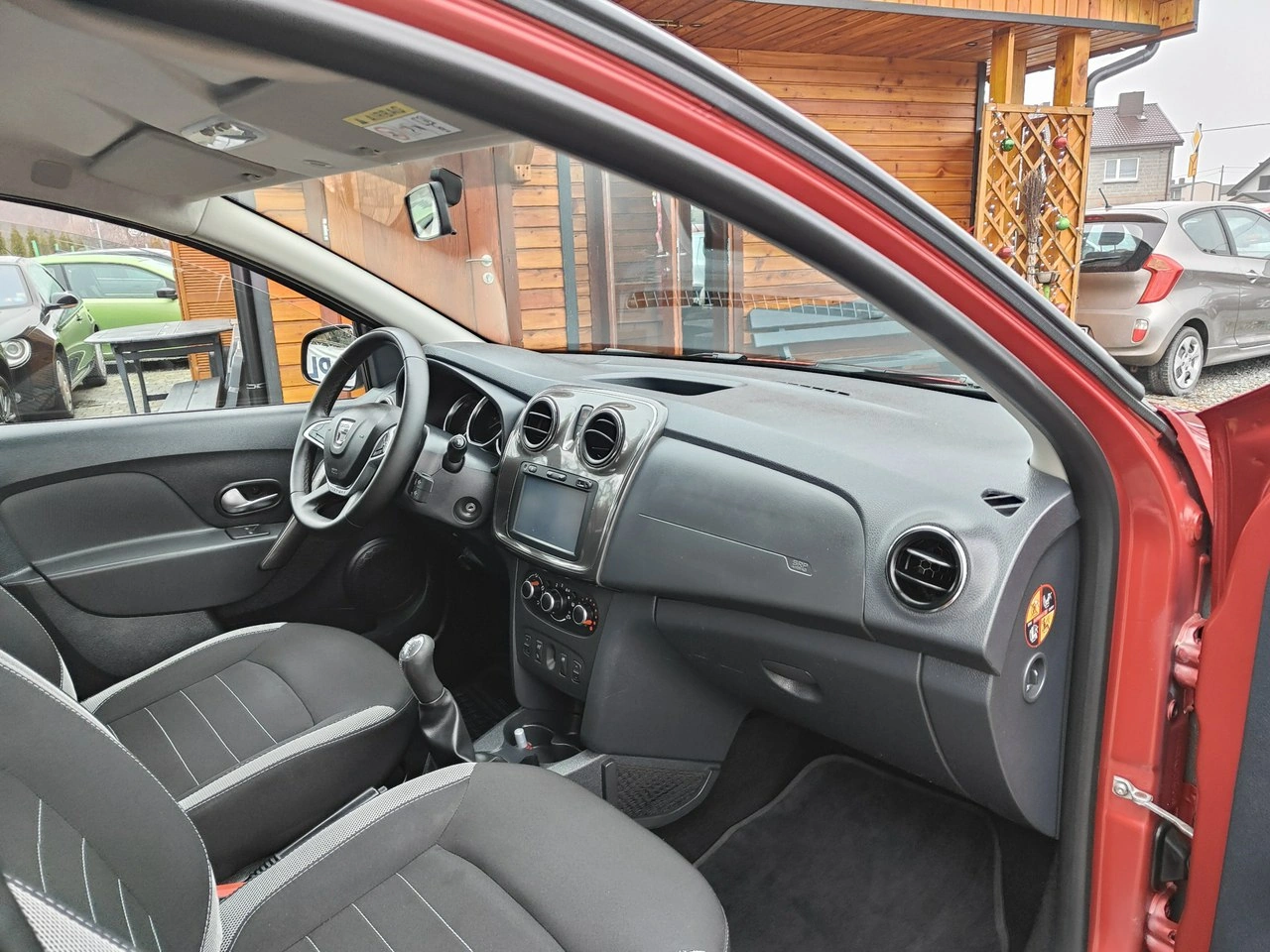 Dacia Sandero Stepway - Zdjęcie 19